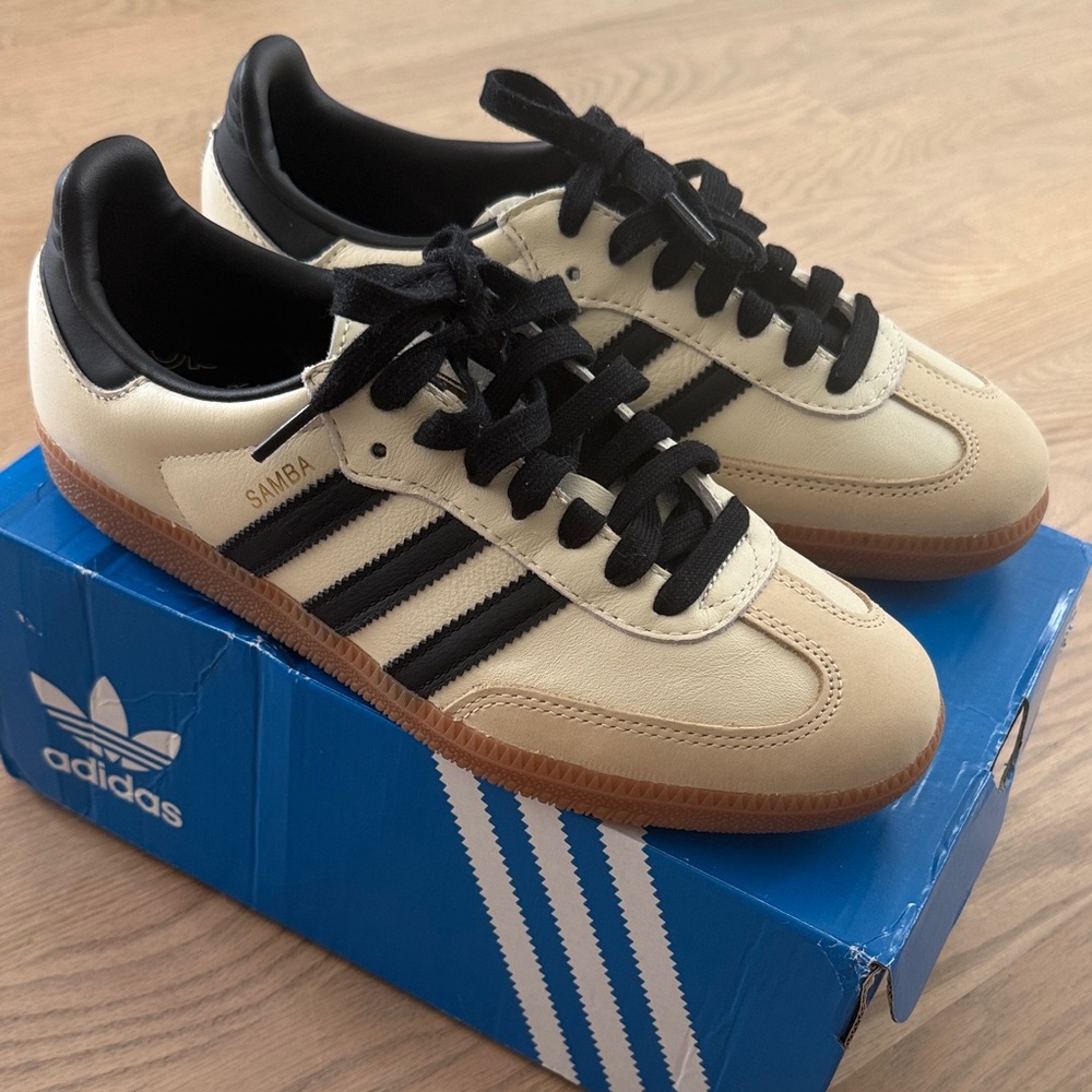 Adidas Samba OG women’s shoes, new in box